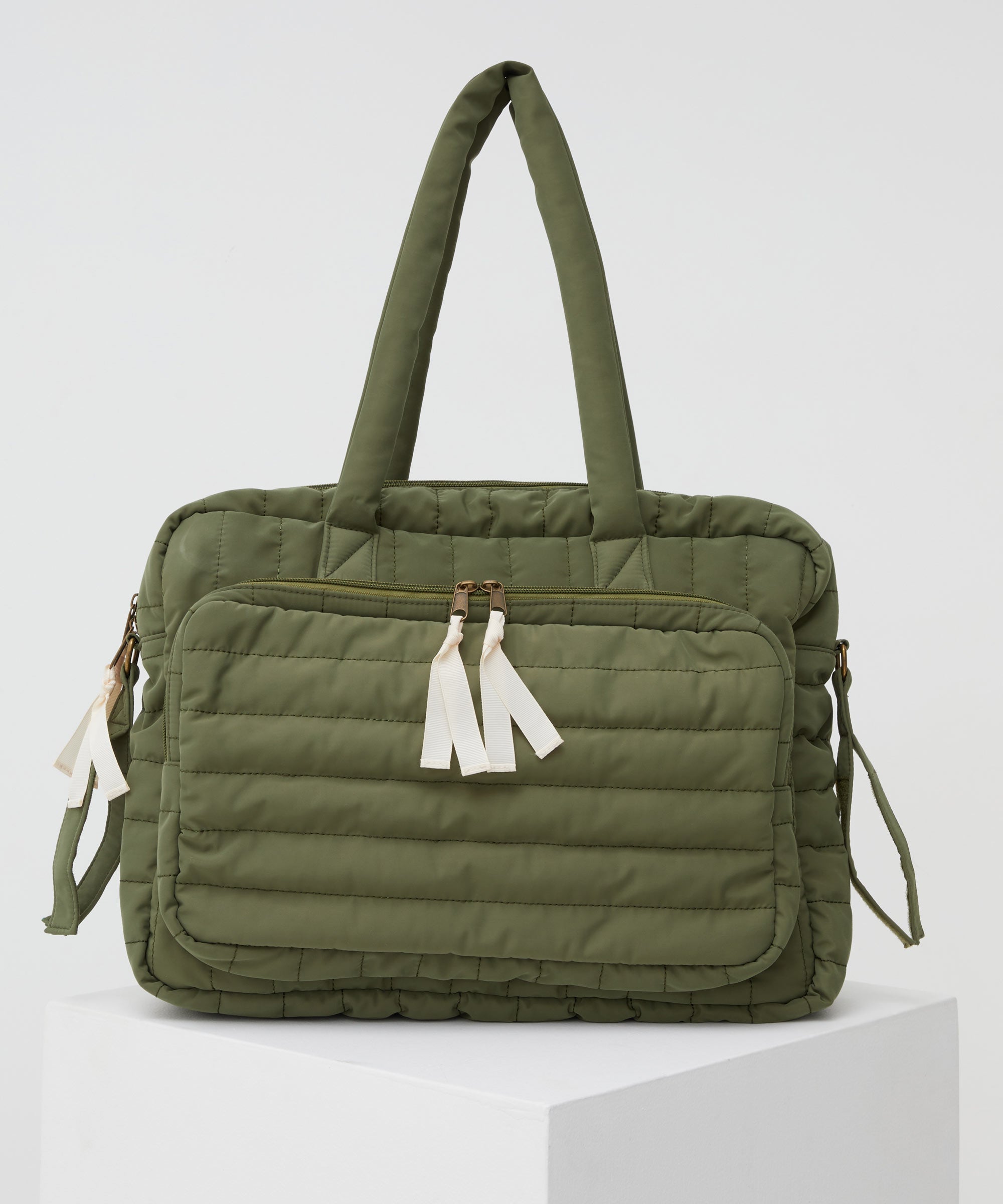 Baby bag and travel mat bundle